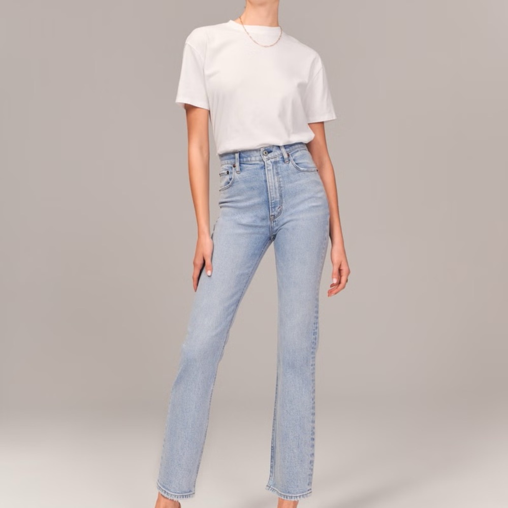 Abercrombie & Fitch The Ankle Straight Jeans